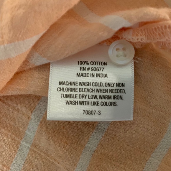 ✨3 for $25✨Gauzy St. John’s Bay tunic - Picture 6 of 9